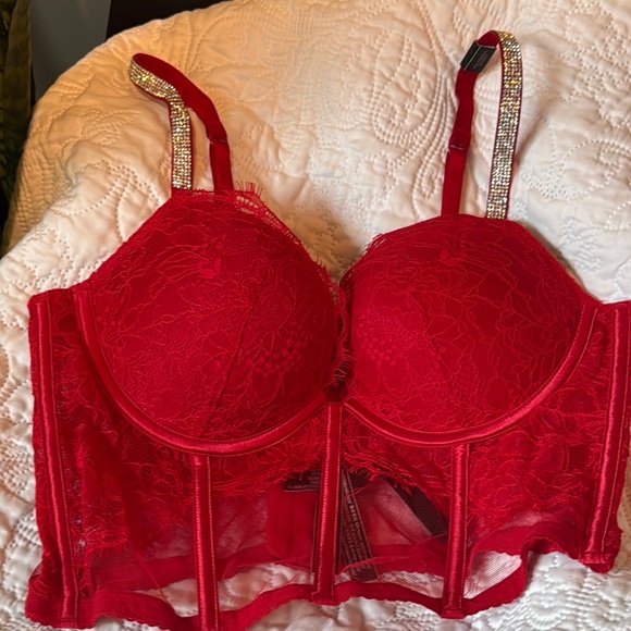 Victoria's Secret Red Bra with Underwire Support new size 34B - Picture 3 of 7